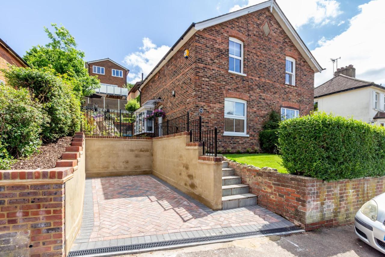 Host & Stay - Farningham Residence Caterham Exteriör bild