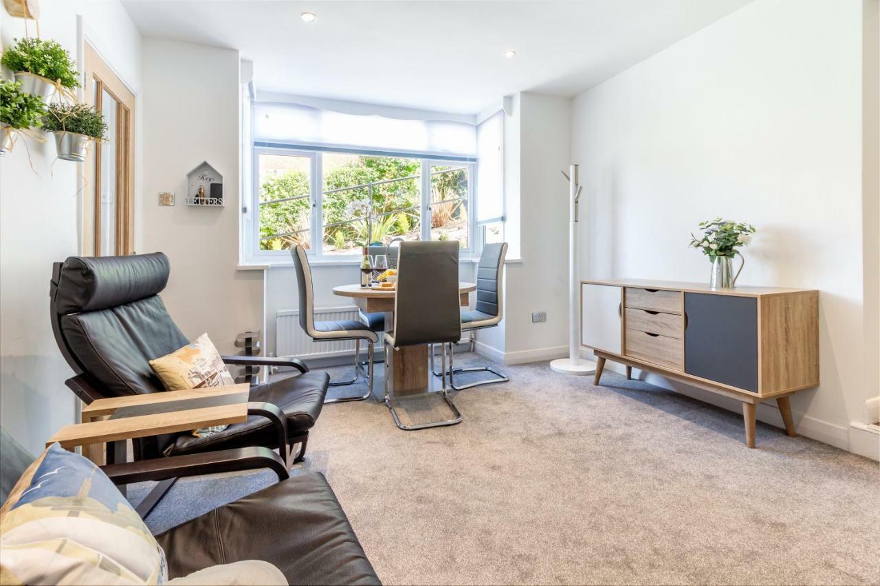 Host & Stay - Farningham Residence Caterham Exteriör bild